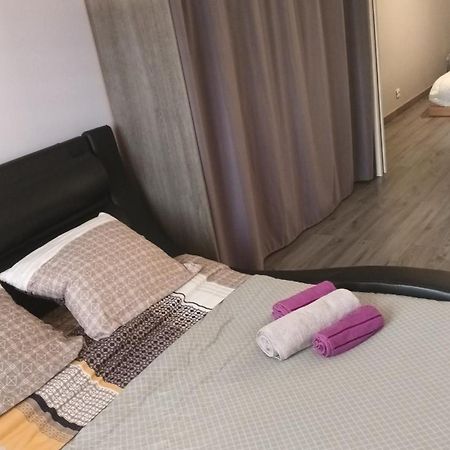 Maison En Ville Colmenar Bagian luar foto